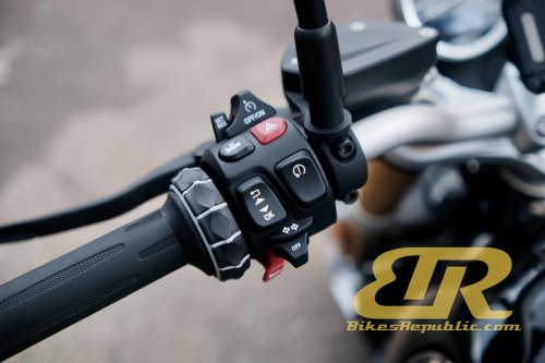 Tunggang Uji &amp; Ulasan BMW R 12 nineT (2025)