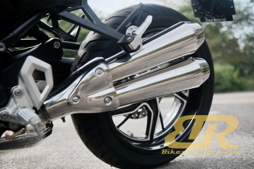 Tunggang Uji &amp; Ulasan BMW R 12 nineT (2025)