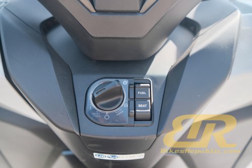 Tunggang Uji dan Ulasan Honda NSS250 (2025)