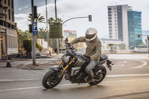 Suzuki GSX-8TT dan GSX-8T Dilancarkan di Jepun