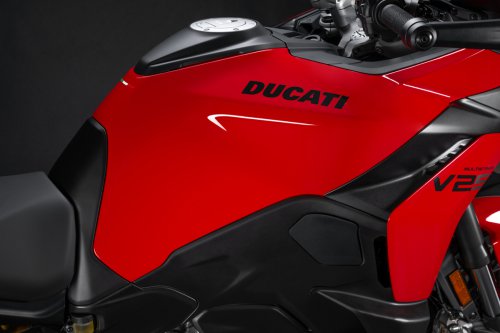 Ducati Multistrada V2 (2025) Telah Tiba di Malaysia