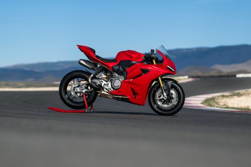 2025 Ducati Panigale V2 Arrives in Malaysia