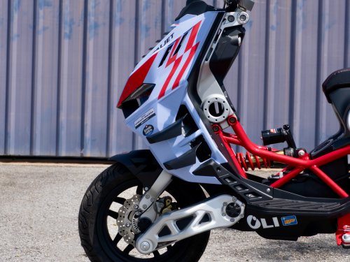 Italjet Dragster 300 Tiba di Malaysia dalam Versi Gresini dan Malossi