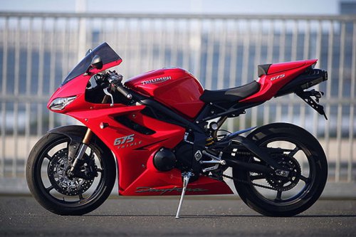 Triumph Street Triple 765 RS Test &amp; Review