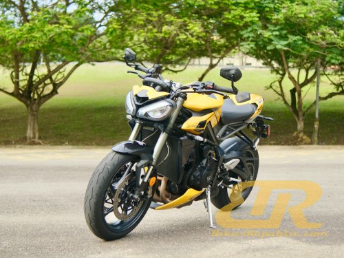 Triumph Street Triple 765 RS Test &amp; Review