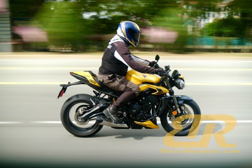Triumph Street Triple 765 RS Test &amp; Review