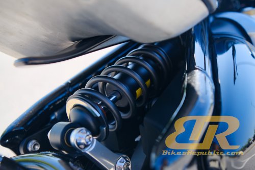 Tunggang Uji Triumph Bonneville Bobber (2025) – Bukan Sebuah Motor ‘Poyo’