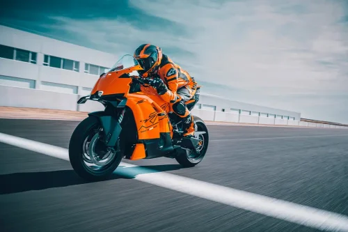 KTM 990 RCR akan Tiba di Pengedar Eropah dalam November