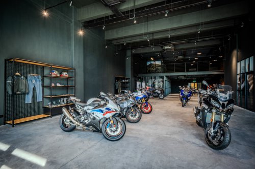 Chear Motorrad Lancar Bilik Pameran Baharu di Shah Alam
