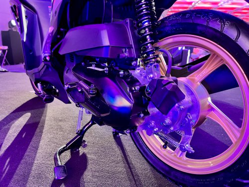 WMOTO EZ125i dan WMOTO Cruiser AMT 125i Dilancarkan