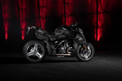 Brabus 1400 R Signature Edition Dilancarkan di EICMA 2025