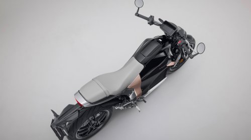 Honda WN7, Honda’s First Electric Motorcycle Launched at EICMA 2025