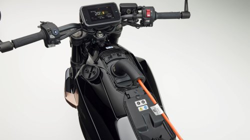 Honda WN7, Honda’s First Electric Motorcycle Launched at EICMA 2025