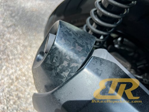 2025 YAMAHA XMAX 250 Test &amp; Review – Still Quick!