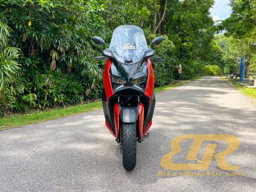 2025 YAMAHA XMAX 250 Test &amp; Review – Still Quick!