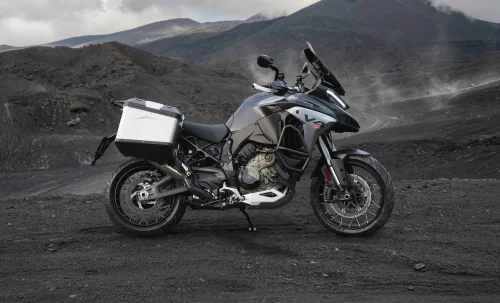 Program ‘Custom’ Ducati Factory Made dimulakan untuk Multistrada V4