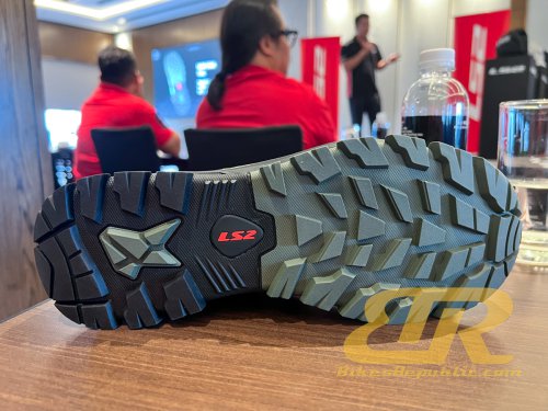 LS2 Malaysia Lancarkan Topi Keledar, Jaket, But, Sarung Tangan Baharu