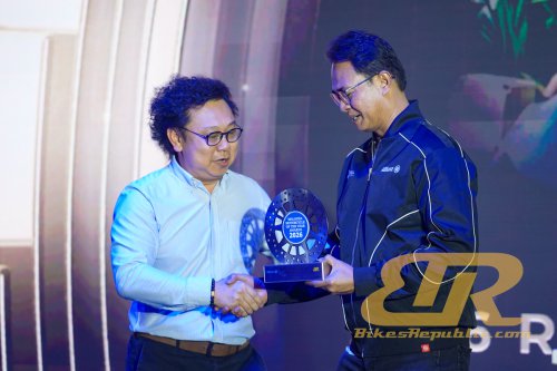 HONDA ADV350 – Skuter Terbaik 2026 (Melebihi 250cc)