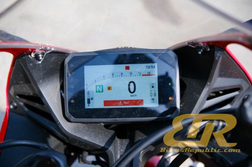 HONDA CBR650R – Motosikal Sport Terbaik (Bawah 1000cc) 2026