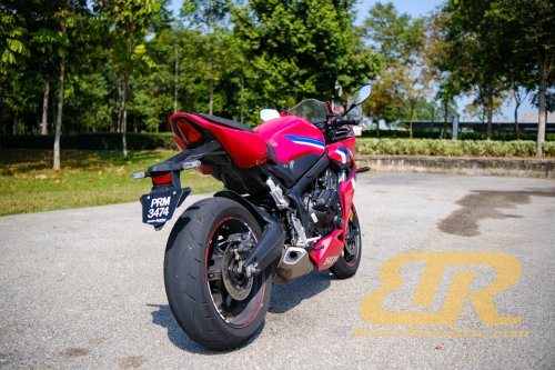 HONDA CBR650R – Motosikal Sport Terbaik (Bawah 1000cc) 2026