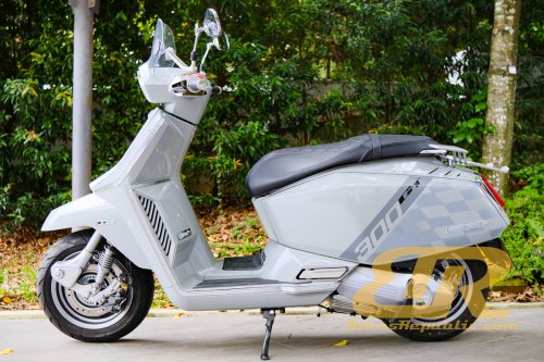 LAMBRETTA X300GT – Skuter Klasik Moden Terbaik 2026