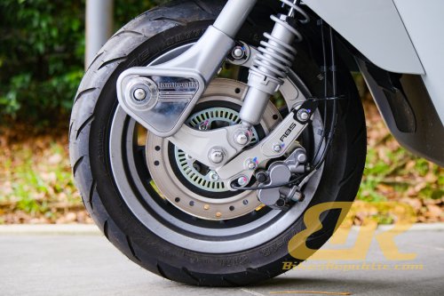 LAMBRETTA X300GT – Skuter Klasik Moden Terbaik 2026