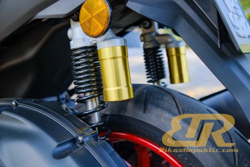 YAMAHA NVX – Skuter Terbaik 2026