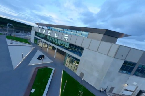 Tesla plans to expand Grünheide workforce by 1,000 employees