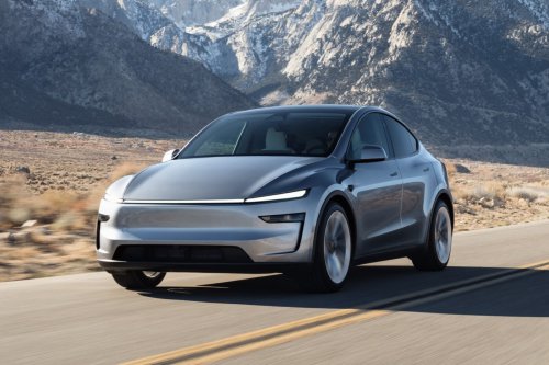 Tesla brings back seven-seat Model Y in the UK