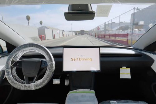 Tesla robotaxi fleet in Texas reaches only 42 vehicles