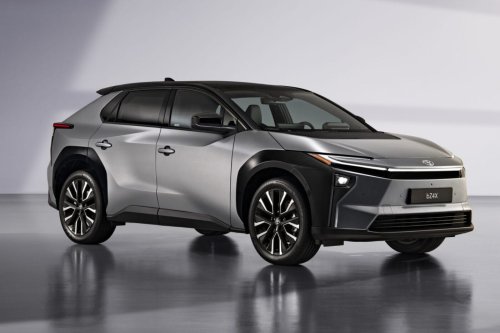 Tokyo plans higher EV subsidies