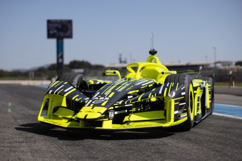 Opel names first Formula E car GSE 27FE