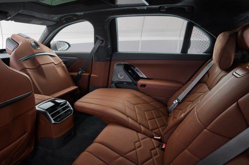 BMW Integrates Neue Klasse technologies into the i7