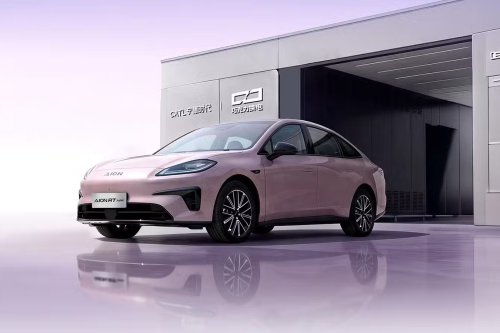 GAC Aion unveils battery-electric saloon with swappable battery from CATL