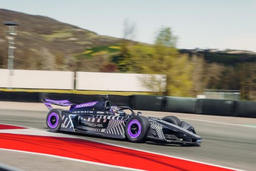 Porsche unveils future Formula E racing car: the 975 RSE