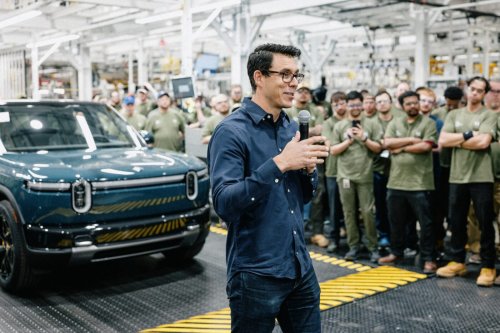 Rivian, Rivian starts series production of the R2