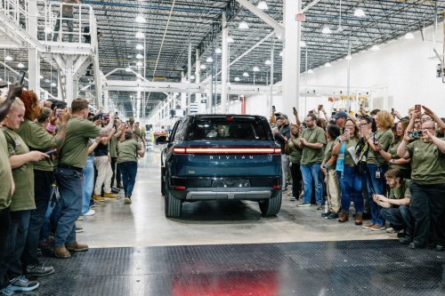 Rivian, Rivian starts series production of the R2