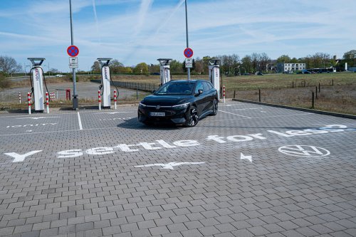 Wolfsburg charging parks: Ionity fires back at Tesla’s jab