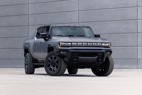 General Motors reportedly delays next-gen electric pickups and SUVs