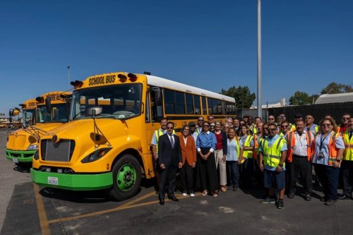 New York eases electric school bus mandate
