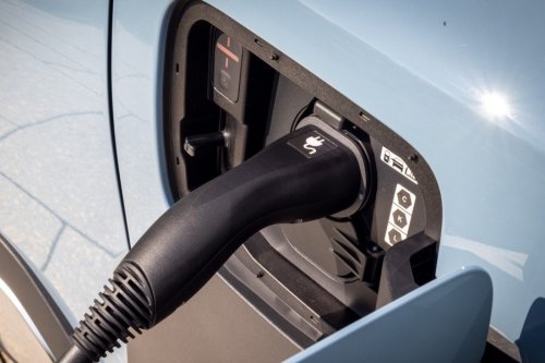 Battery, ACEA: Battery-electric car registrations jump 38% in April