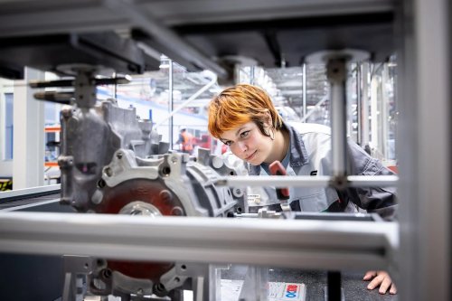 Nidec to withdraw from e-axle business