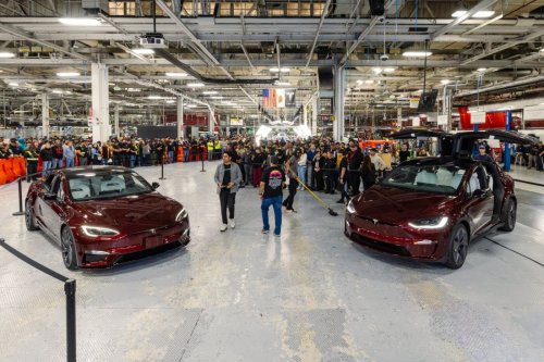 Tesla, Final Tesla Model S rolls off the production line