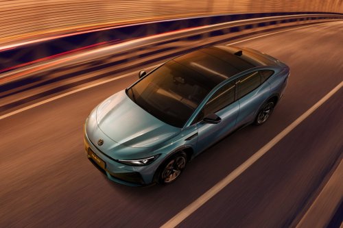 VW launches the ID. Unyx 07 in China