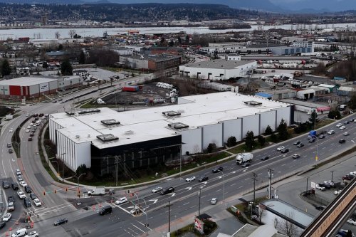 Moment Energy opens new second-life facility in Vancouver