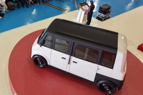 Mexico unveils its first electric car