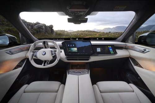 World premiere of the BMW iX5: A new dimension in electromobility