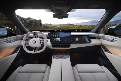 World premiere of the BMW iX5: A new dimension in electromobility
