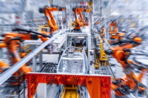 Mercedes-Benz, Mercedes-Benz launches series production of the VLE