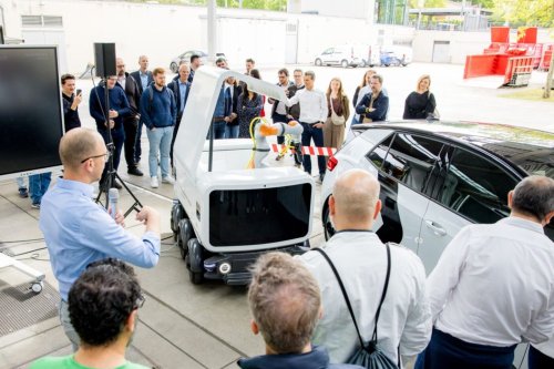 VW unveils mobile charging robot prototype in Dresden